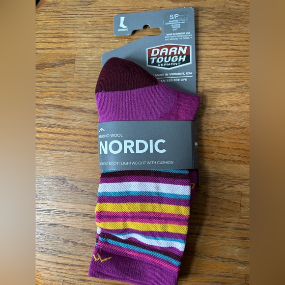 NWT Darn Tough Nordic Merino Wool Socks - Purple - Picture 1 of 2